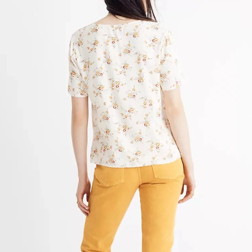 ☀️Madewell windowpane floral tie front v neck top xs